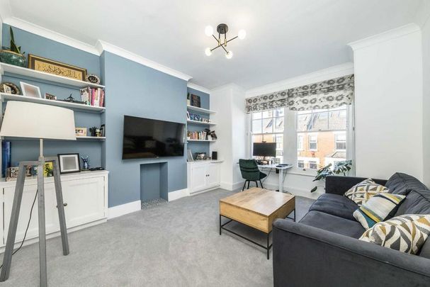 2 bedroom flat to rent - Photo 1