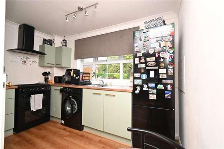 Constantine Way, Basingstoke, Hampshire, RG22 - Photo 5