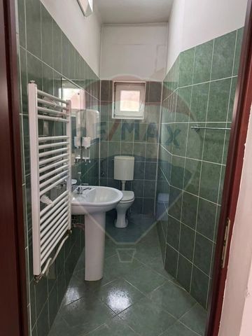 Casă cu 5 camere de închiriat în zona Marasti, Piața ... - Fotografie 3