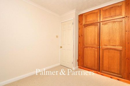 3 bedroom detached house to rent - Photo 5