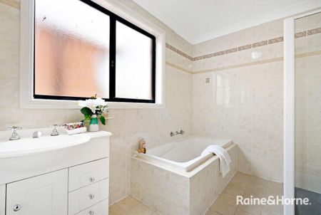 Delightful Family Home! - Photo 4