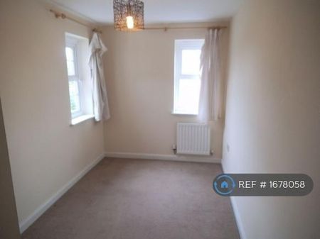 2 bedroom end of terrace house to rent - Photo 5