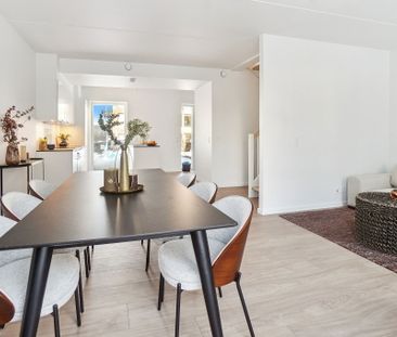Rummeligt rækkehus i Viby J - Photo 2