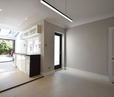 St Marys Road, WEYBRIDGE, KT13 - Photo 6