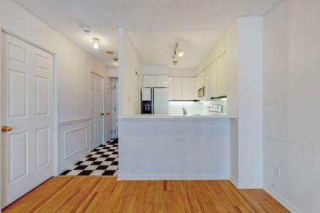 For Lease - 7 Carlton Street Unit# 1714, Toronto, Ontario - Photo 3