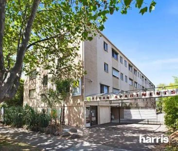 33/25 Redan Street, St Kilda VIC 3182 - Photo 2