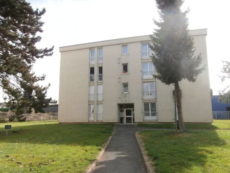 Location appartement T3 60.91m² à Fismes (51170) Loyer CC * : 476.27 € Réf : ER.80331 - Photo 5