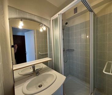 Location Appartement 1 pièce 28m² - Photo 4