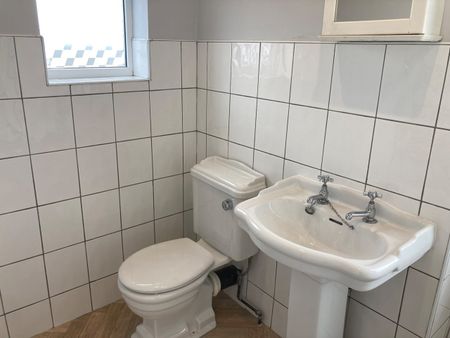 1 Bed Flat, Beech Avenue, NG3 - Photo 5