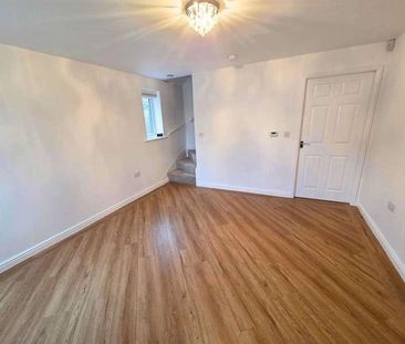 Kingsbridge Crescent, Middlesbrough, TS5 - Photo 1