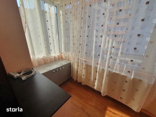 Scriitorilor, 3 camere mobilat, 450 euro - Photo 1