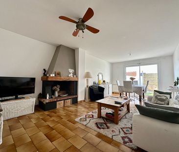 Location appartement 3 pièces, 75.00m², Saint-Gilles-Croix-de-Vie - Photo 1