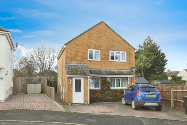 Colletts Gardens, Broadway, WR12 - Photo 1