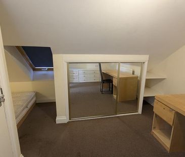1 bedroom in a house share to rent - Photo 6