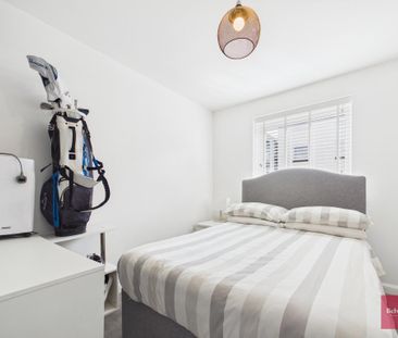2 bedroom ground floor flat to rent - Photo 5