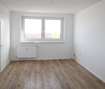 Willkommen! 2 Zimmer mit Balkon! - Photo 4