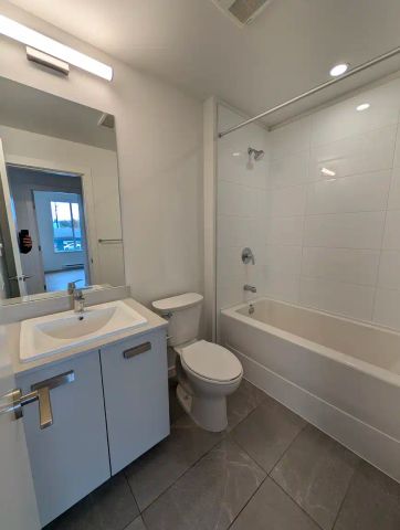 Gardner Living Apartments & Townhomes — 2 Bed - B1 Plan - Photo 2