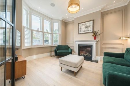 Bradley Gardens, West Ealing, W13 - Photo 3