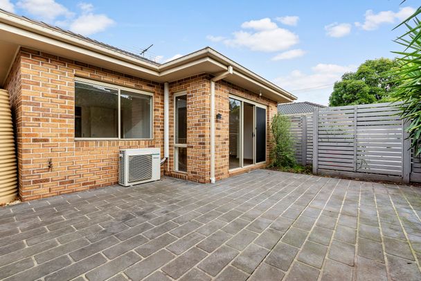 Discover Comfort and Convenience in Frankston - Photo 1