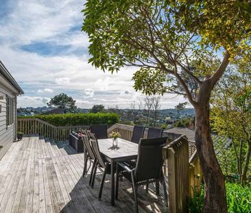Sun-Drenched Home with Stunning Rangi - Zone - Photo 4