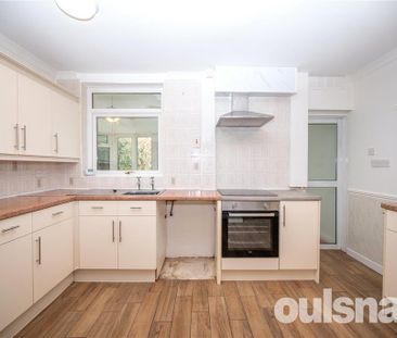 3 bedroom semi-detached house to rent - Photo 6