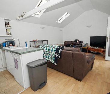 2 bedroom house to rent - Photo 1