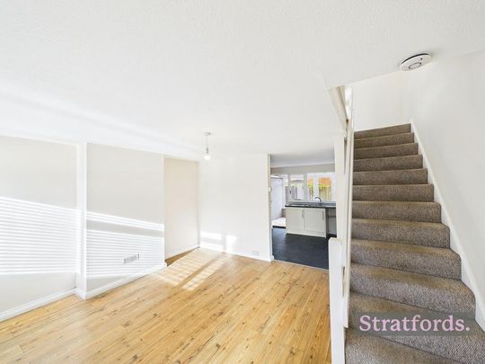 3 bedroom terraced house to rent - Photo 1