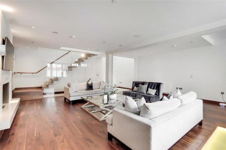 3 bedroom detached house to rent - Photo 2