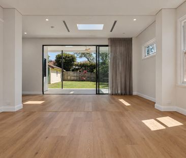 Fully Renovated Family Home with Exceptional Indoor-Outdoor Living - Photo 1