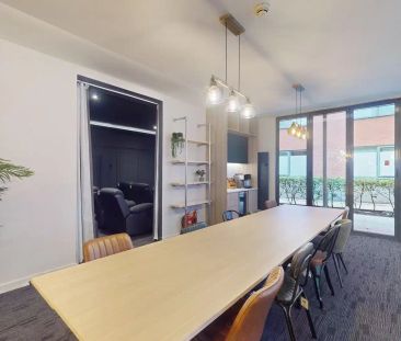 Studio Fourth Floor - Photo 6