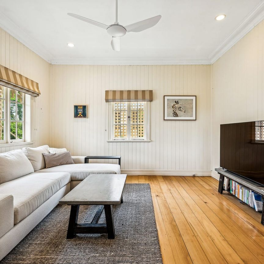 Furnished Home in Prestigious Coorparoo Pocket - Photo 1