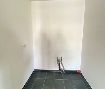 Großzügige 3-Zimmer-Wohnung mit Balkon in der Lincoln-Siedlung. - Photo 2