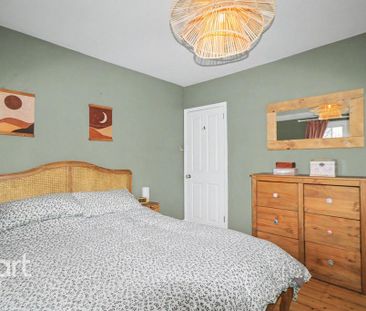 2 bedroom end of terrace house to rent - Photo 1