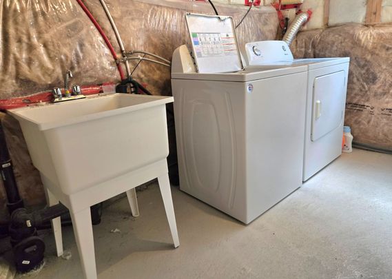 For Lease - 93 Allegra Drive Unit# Upper, Wasaga Beach, Ontario - Photo 1