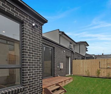 56B Highland Avenue, Oakleigh East VIC 3166 - Townhouse For Rent | ... - Photo 4