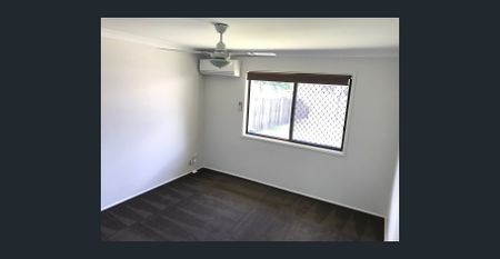 Spacious Capalaba Home - $550 Rent for the First 2 Months! - Photo 3