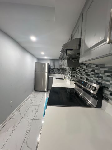 For Lease - 115 Chessington Avenue, East Gwillimbury, Ontario - Photo 5