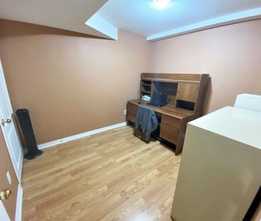 For Lease - 124 Meandering Trail, Toronto, Ontario - Photo 4