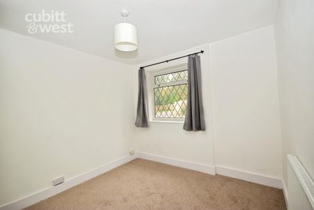 2 bedroom end of terrace house to rent - Photo 5