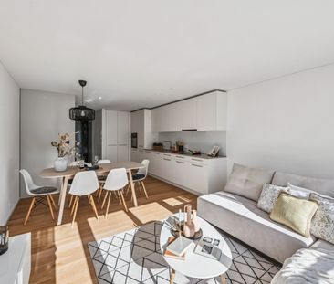 Zwei Ebenen, 33 m² Freiraum – Wohnen mit Charakter mitten in Baden - Foto 1