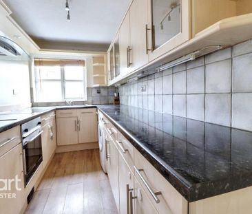 3 bedroom apartment to rent - Photo 5
