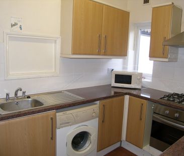 5 Bed Student Accommodation - Photo 6