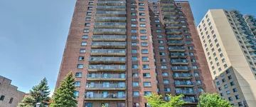 1 room apartment of 46m² in Montreal - Photo 1