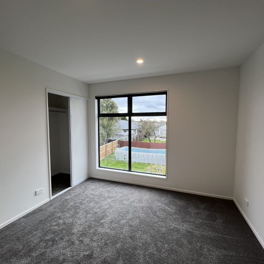 2/10a McLean Street, Linwood - Photo 1