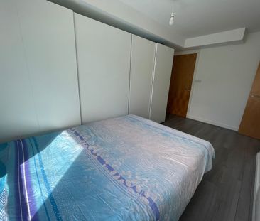 3 Bed Flat, Central Court, M3 - Photo 6