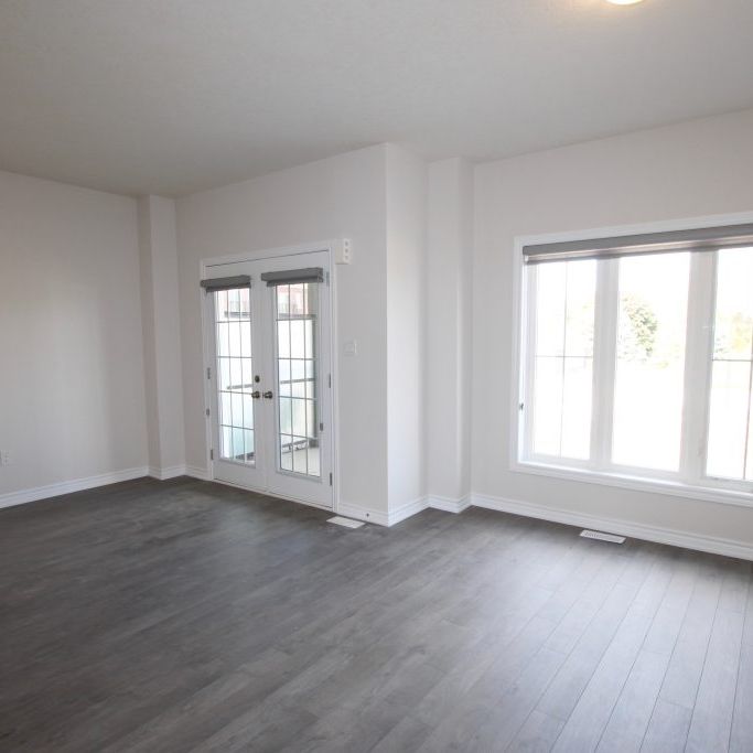 677 Park Rd N #131- Lease - Photo 1