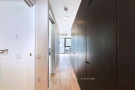 Thompson Residence Lofts 38 , #601 - Photo 4