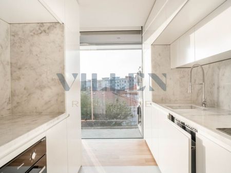 3 room luxury Duplex for rent in Trofa, Portugal - Photo 3