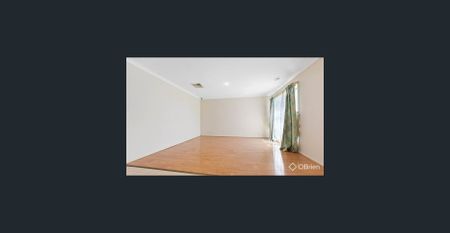 GREAT FAMILY HOME - Photo 2