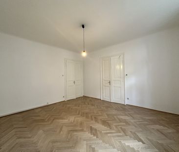 ERSTBEZUG nach Teil-Sanierung – 3-Zimmer-Altbauwohnung mit separate... - Foto 3